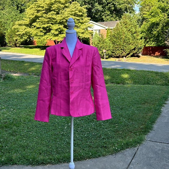 Size 12P Le Suit Pink Jacket And Skirt Suit - Picture 11 of 11